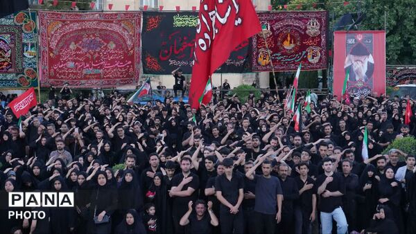 اجتماع بزرگ و مردمی مراسم عزاداری عصر عاشورای حسینی «یوم الحسین علیه السلام»