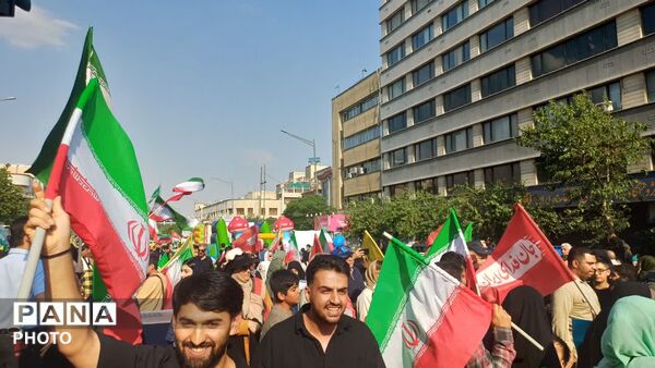 پیوند ناگسستنی دین و میهن در راهپیمایی عید غدیر