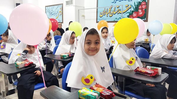 جشن شکوفه‌های دبستان دخترانه سما شیروان 