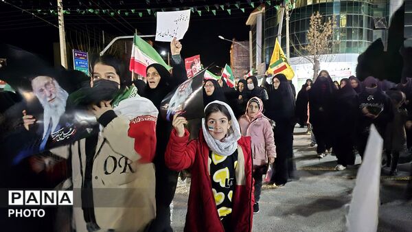 بیعت دهه نودی‌ها در فارسان 