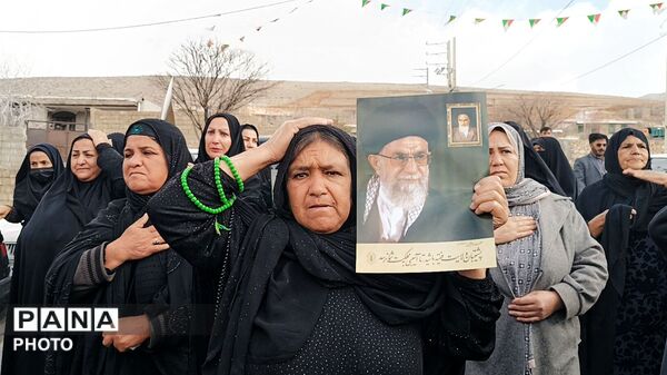 اجتماع عظیم مردم ولایتمدار شهرستان مارگون در پی شهادت آیت الله العظمی امام خامنه‌ای 