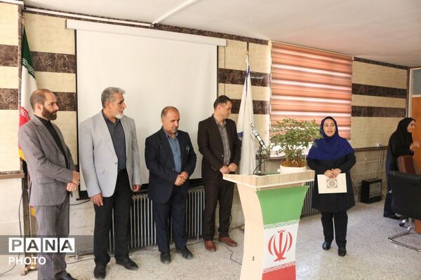 بزرگداشت آموزگاران پایه اول در فیروزکوه