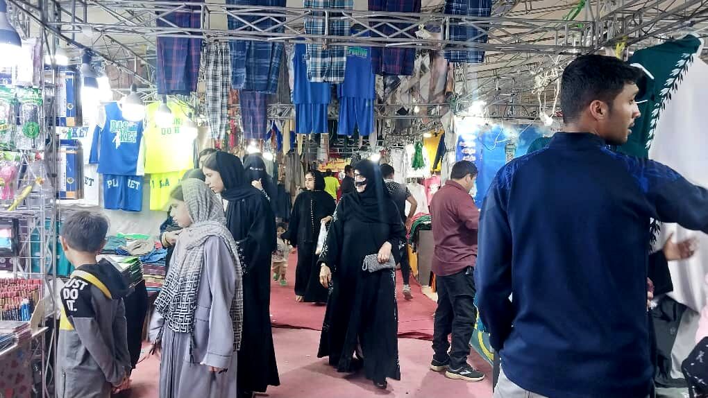 نمایشگاه بهاره در پارسیان