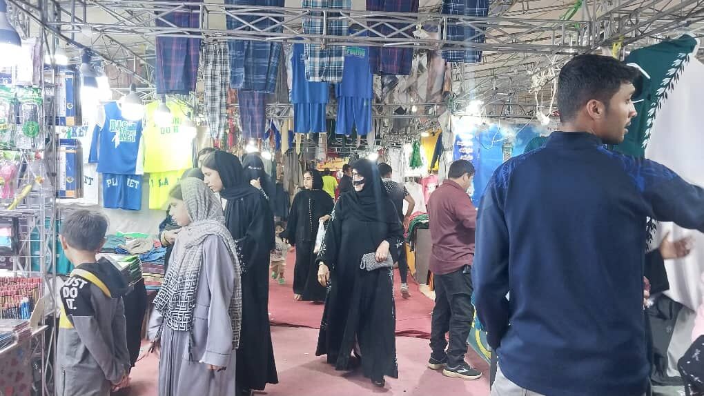 نمایشگاه بهاره در پارسیان