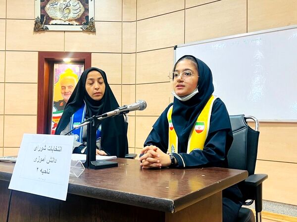 انتخابات شورای دانش آموزی در ناحیه 2مشهد
