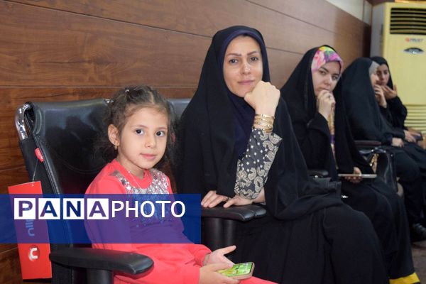 منطقه ۱۴ پیشگام قدردانی از حافظان سلامت روان دانش‌آموزان 