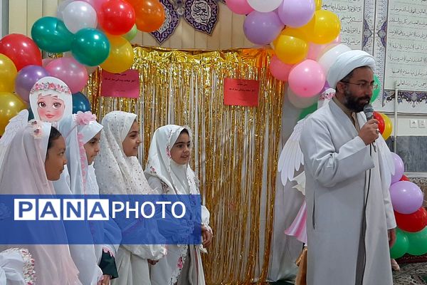 برپایی جشن عبادت و بندگی در مسجد ناحیه 2 بهارستان