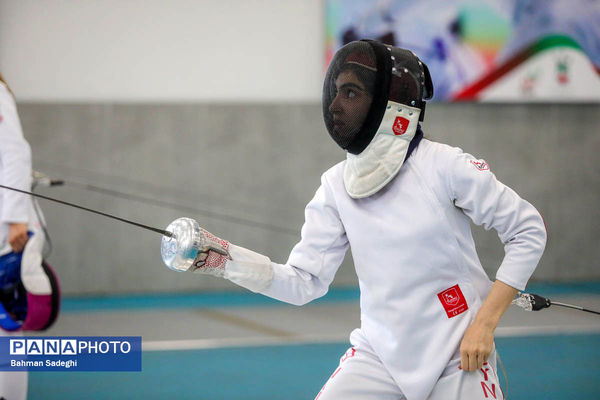 لیگ برتر شمشیربازی دختران