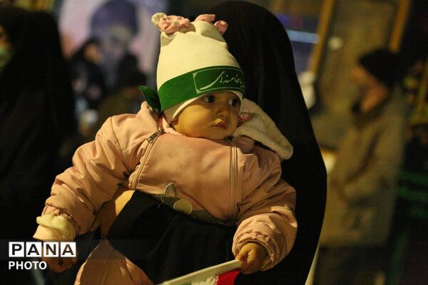 خیابان‌های قم لبریز از نوای تعهد