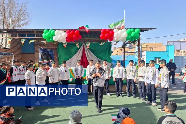 جشن دهه فجر و اعیاد شعبانیه در مدارس ناحیه دو شهرری 