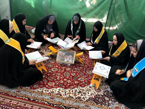 حضور دانش‌آموزان پیشتاز در اعتکاف دانش‌آموزی
