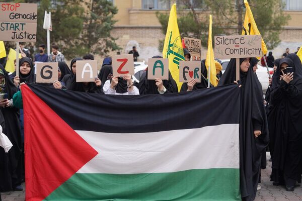 غرش خشم انقلابی دانشجویان دانشگاه آزاد مشهد علیه صهیونیسم و فریاد همبستگی با غزه