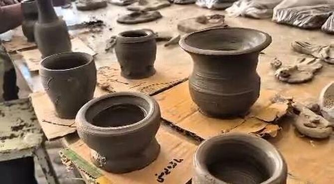 آشنایی دانش‌آموزان زارچی با هنر سفال‌گری