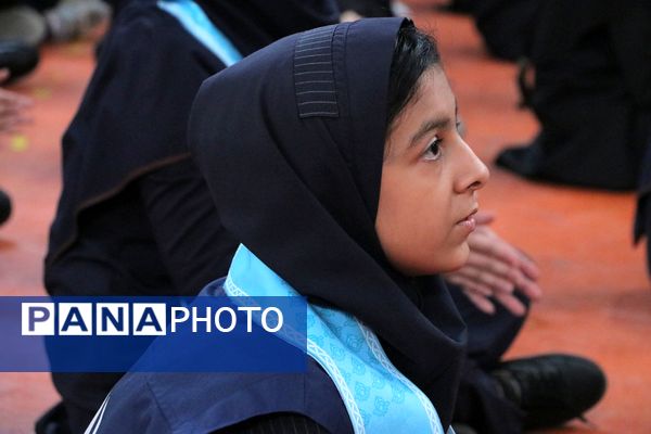 بهارستان دو صحنه همفکری، همدلی و همکاری پیشتازان در همایش یاوران انقلاب