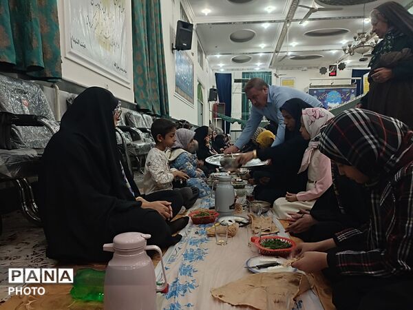 نماز جماعت و افطار در مسجد محمد رسول الله نیشابور 