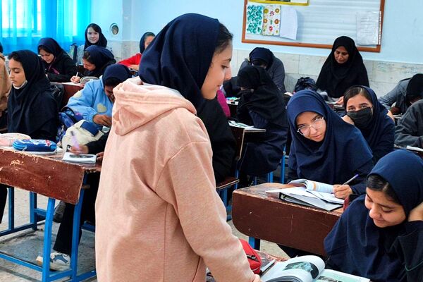 اجرای طرح مدام در دبیرستان مهر نیشابور