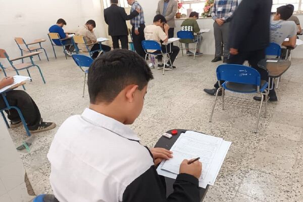 آزمون تکمیل ظرفیت پایه دهم مدارس استعدادهای درخشان در بهبهان