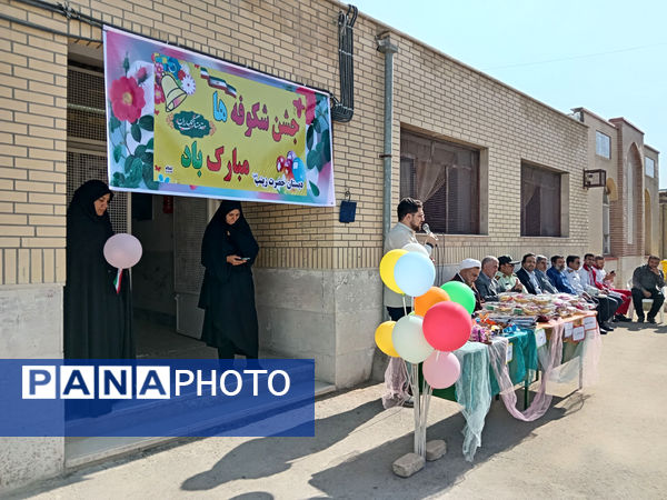 حضور مسئولان شهرستان جعفرآباد قم در دبستان حضرت زینب(س)