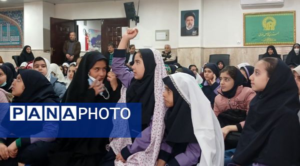 برنامه رویش آدینه با حضور دبستان دخترانه امام مهدی۲  در محمدشهر کرج