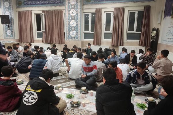 جشن تکلیف پسران دهه هشتادی