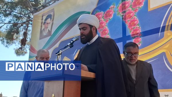 خروش مردم دامغان در راهپیمایی ۲۲ بهمن