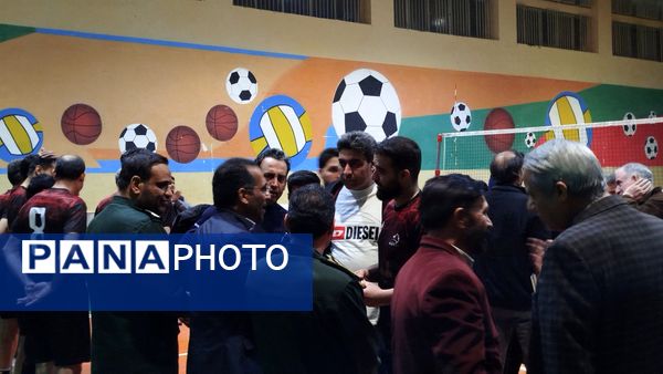 برگزاری اختتامیه مسابقات والیبال کارکنان ادارات و کارخانجات نیشابور 