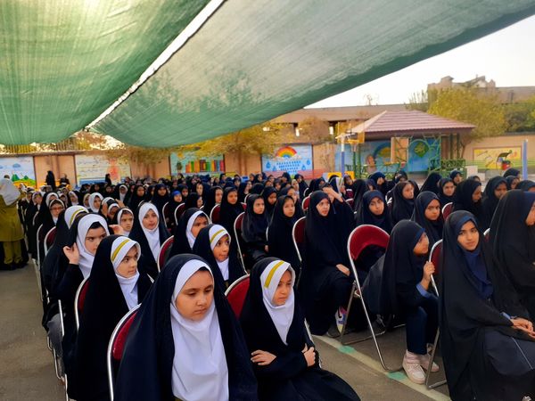 بازگشایی مدرسه غنچه ها ی انقلاب برای سالی پرنشاط