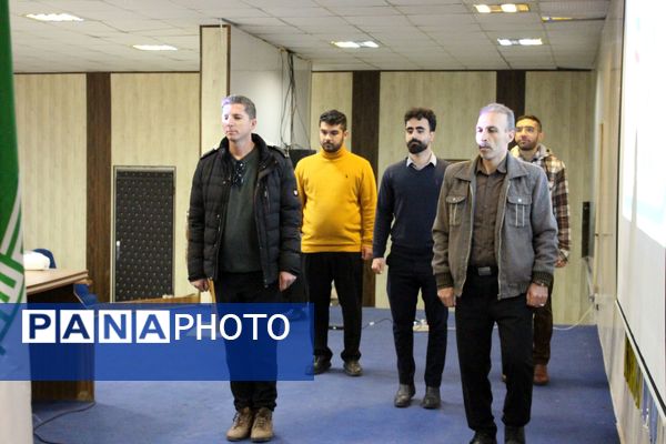 اولین جلسه کارگاه توانمندسازی مربیان پیشتاز کاردان سازمان دانش‌آموزی ناحیه ۴ کرج