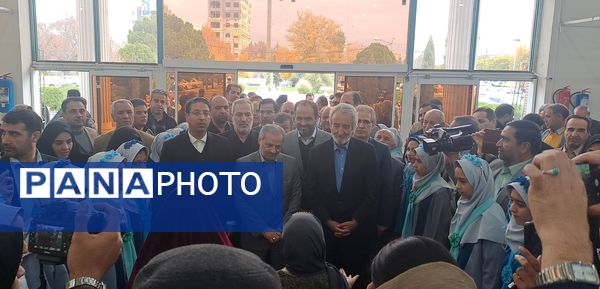 آیین نکوداشت خیر مدرسه ساز عبدالرضا وکیلی با حضور وزیر آموزش و پرورش در نیشابور 