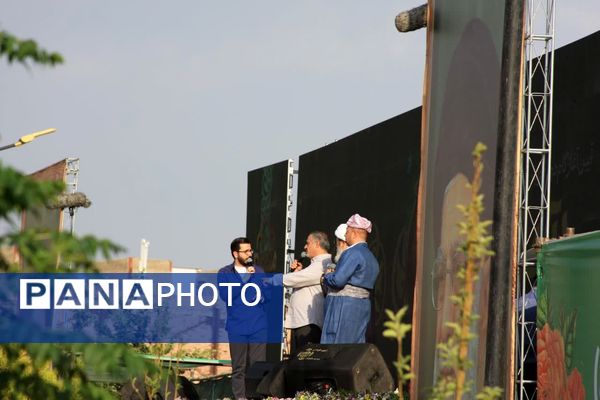 برنامه تلویزیونی محفل قرآنی خــادم الرضــا