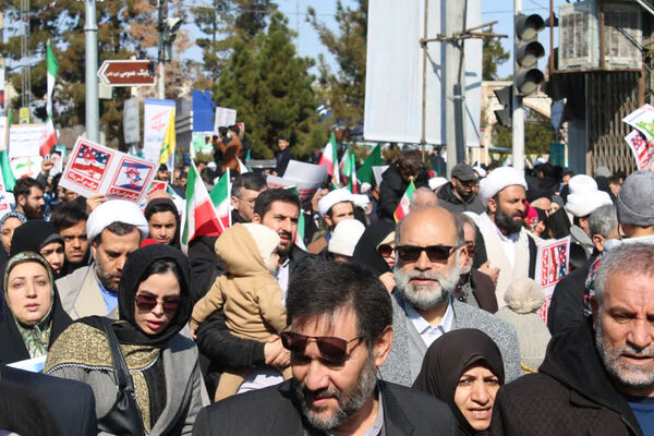 راهپیمایی 22 بهمن در قم -3 