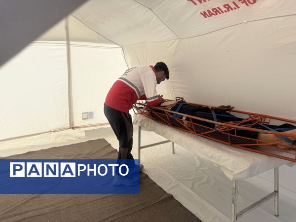 مراسم گرامیداشت هفته پدافند غیرعامل در دبیرستان عشایری شبانه‌روزی نسیبه