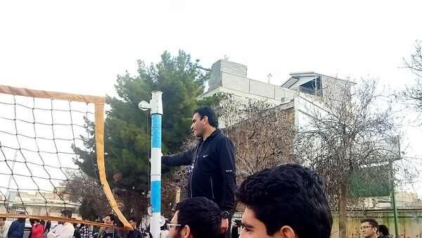 مسابقات والیبال بین دو تیم منتخب یازدهم و دهم دبیرستان شاهد ابوذر غفاری نیشابور 