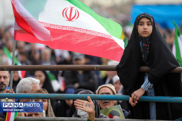 سخنرانی رئیس جمهور در جمع راهپیمایان ۲۲ بهمن