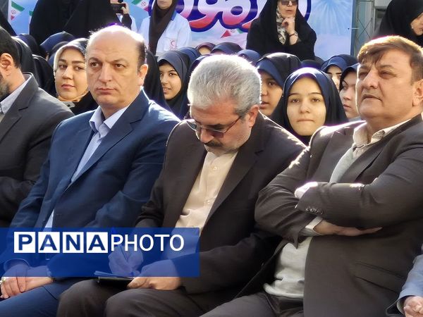 صدای انقلاب طنین انداز شد