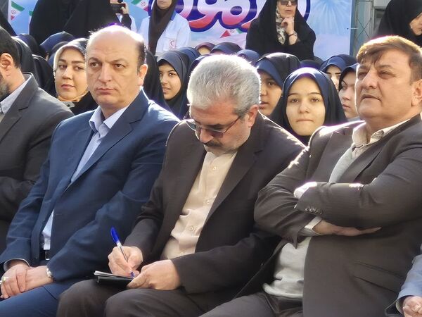 صدای انقلاب طنین انداز شد