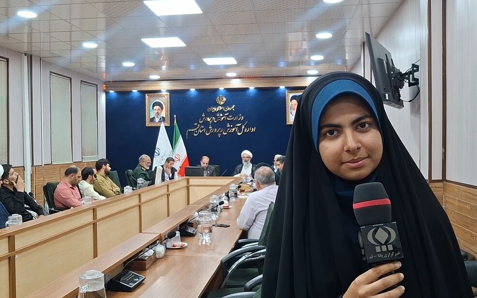 نشست هماهنگی کمیته آموزش و پرورش سومین کنگره ملی شهدای استان قم
