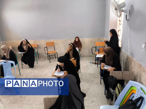 نمایش خلاقیت و استعداد نوجوانان 