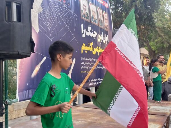 ملت ایران سکوت نخواهد کرد