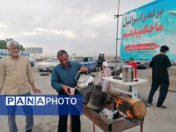 جلوه‌های از عاشقی زائرین و خادمیاران در موکب حضرت فاطمه زهرا (س) 