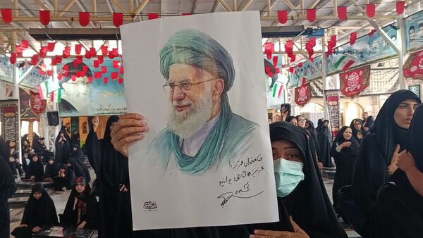 تشییع پیکر دو تن از شهدای جنگ تحمیلی رژیم صهیونیستی همزمان با مراسم تاسوعای حسینی ، در شهرستان ملارد