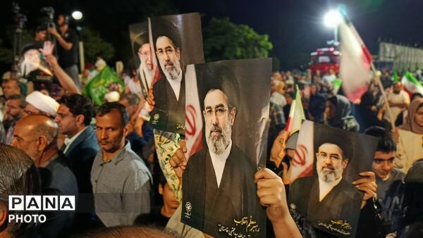 آیین رونمایی از المان فاخر شهری به مناسبت عید سعید غدیر