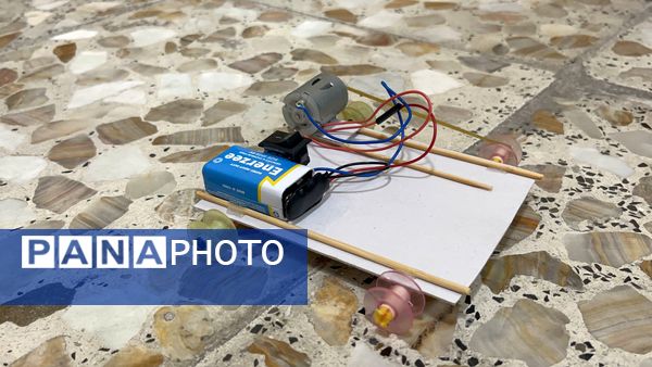 برپایی نمایشگاه بازی، یادگیری و خلاقیت در آموزشگاه مهین بانو علاقبند ملارد