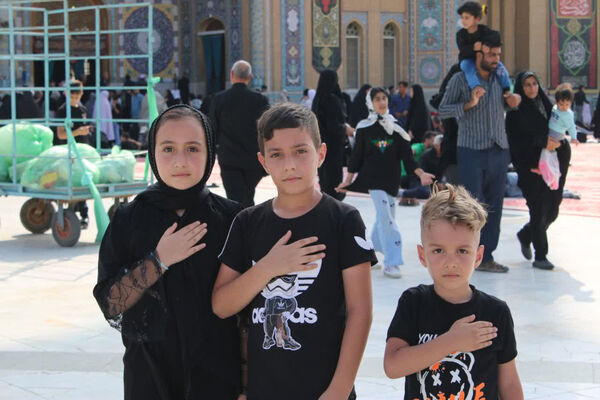 جلوه‌های زیبای انس و همدلی در خدمت به ارادتمندان سیدالشهدا(ع)