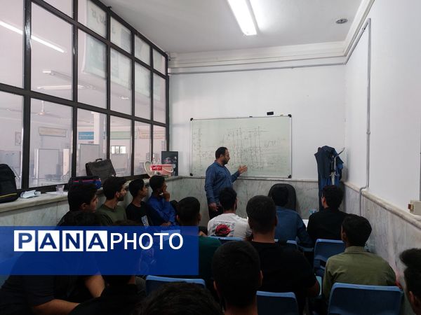 بازدید از مرکز فنی‌وحرفه‌ای حاجی‌آباد