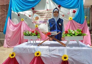 برگزاری جشن دهه‌ کرامت در مدارس آباده