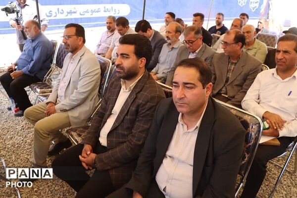آئین کلنگ زنی اولین روستابازار استان تهران در کهریزک 