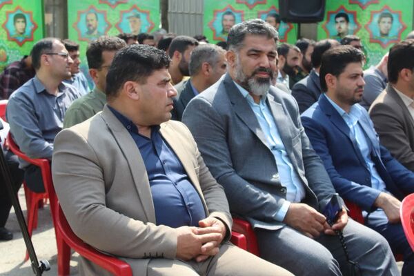 آیین رونمایی از المان سرداران و شهدای گلوگاه 