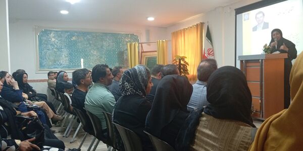 انتخابات انجمن اولیا سال تحصیلی جدید در دبیرستان وکیلی ۱۰