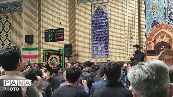 اجتماع مساجد منطقه ۱۰ در ایام شهادت رئیس مکتب شیعه